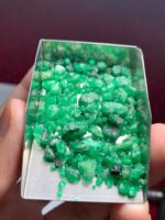 56.00ct Swat Emerald Rough Lot - Natural Uncut Gemstones - Image 10
