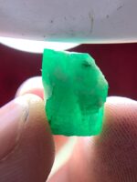 The Majesty of Swat: 12.91ct Emerald Crystal (13.97 x 11.33 x 11.17 mm) - Image 9