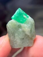 A Refined 25.45-Carat Swat Emerald Specimen: Elegance in Natural Form - Image 6
