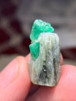 A Refined 25.45-Carat Swat Emerald Specimen: Elegance in Natural Form - Image 8