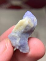 Large Afghan Hackmanite Crystal – 32 Carats of Strong Natural Presence - Image 10