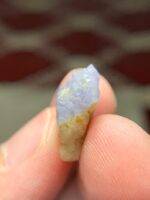 Elegant 8.55 ct Afghan Hackmanite Crystal with Rare Fluorescent Beauty - Image 11