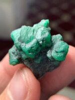 56.75-Carat Emerald Specimen from Swat: A Symmetrical and Substantial Crystal (27.75 × 28.50 × 15.37 mm) - Image 4