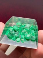 Rough Lot Spotlight: 45.29 ct Swat Emerald Crystal Parcel - Image 4