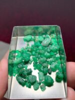 Rough Lot Spotlight: 45.29 ct Swat Emerald Crystal Parcel - Image 7