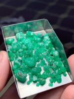 Raw Swat Emerald Rough Lot – 54 Carats of Natural Potential - Image 12