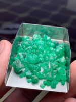 Raw Swat Emerald Rough Lot – 54 Carats of Natural Potential - Image 5