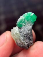 27.38ct Swat Emerald Specimen – A Stunning Natural Crystal with Impressive Size - Image 10