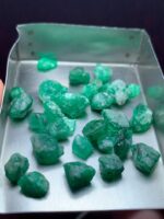 44.30ct Swat Emerald Rough Lot: Raw Elegance from Pakistan’s Premier Source - Image 3
