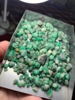 559.80-Carat Swat Emerald Rough Lot: A Treasure in Raw Form - Image 6