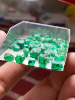 Panjshir Emerald Rough Lot – 34.95 Carats of Natural Presence - Image 6