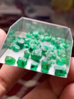Panjshir Emerald Rough Lot – 34.95 Carats of Natural Presence - Image 9