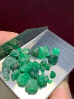 Uncut Majesty: 32.85 ct Swat Emerald Rough — Untamed Beauty in Every Millimeter" - Image 2