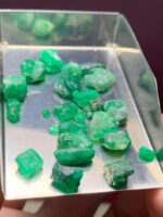 Uncut Majesty: 32.85 ct Swat Emerald Rough — Untamed Beauty in Every Millimeter" - Image 3