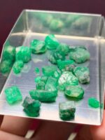 Uncut Majesty: 32.85 ct Swat Emerald Rough — Untamed Beauty in Every Millimeter" - Image 4