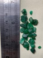 Uncut Majesty: 32.85 ct Swat Emerald Rough — Untamed Beauty in Every Millimeter" - Image 8