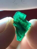4.87ct Swat Emerald Crystal – Natural Untreated Green Gem (16.43 x 10.11 x 5.83 mm) - Image 5