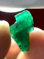 4.87ct Swat Emerald Crystal – Natural Untreated Green Gem (16.43 x 10.11 x 5.83 mm) - Image 8