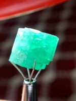 A 16.90-Carat Swat Emerald Crystal — Dimensions, Origin, and Value Explained - Image 11