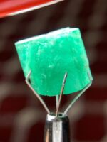 A 16.90-Carat Swat Emerald Crystal — Dimensions, Origin, and Value Explained - Image 13