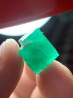 A 16.90-Carat Swat Emerald Crystal — Dimensions, Origin, and Value Explained - Image 9