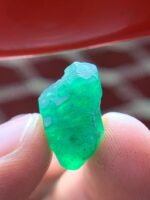 13.54 ct Swat Emerald Crystal – Majestic Natural Beauty - Image 13