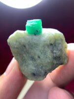 Natural Power and Prestige - 135.40-Carat Swat Emerald Specimen - Image 4
