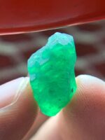 13.54 ct Swat Emerald Crystal – Majestic Natural Beauty - Image 9