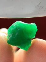 10.50ct Swat Emerald Crystal – Large Natural Untreated Gem (14.53×12.51×9.65 mm) - Image 2