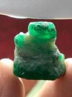 The Majesty of Swat: A 42.44ct Emerald Crystal Worthy of Royalty - Image 3