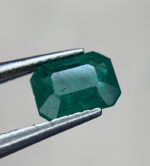 Exquisite 0.690 Ct Emerald Cut Green Hauyne: A Rare Gemstone of Distinction - Image 7