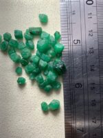 31.05ct Swat Emerald Rough Lot: Untouched Crystals with Collector Appeal - Image 9