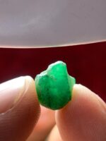 5.17ct Natural Emerald Crystal – Swat Pakistan | Uncut Raw Green Gemstone 11.79×8.70×8.51mm - Image 2