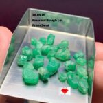 Majestic 28.85 ct Swat Emerald Rough: Uncut Natural Beauty (9.17 × 8.19 × 5.28 mm)