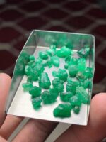 Inside a 39.51 Carat Swat Emerald Rough Lot: Nature in Its Raw Form - Image 2