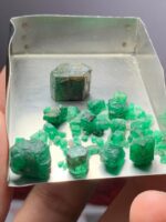 35.60ct Rough Emerald Lot from Swat Valley – Natural Crystals (12.41 × 10.24 × 8.57 mm) - Image 5