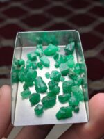 Inside a 39.51 Carat Swat Emerald Rough Lot: Nature in Its Raw Form - Image 6