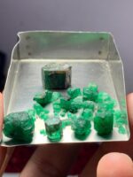 35.60ct Rough Emerald Lot from Swat Valley – Natural Crystals (12.41 × 10.24 × 8.57 mm) - Image 7