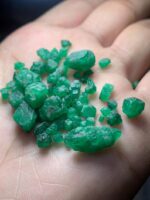 57.30ct Swat Emerald Rough Lot (19x7x6mm): Long Natural Crystals with Deep Green - Image 2