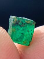 Swat Emerald Crystal: 2.13ct Gemstone, Pakistan - Image 7