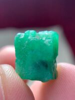 Spectacular 16.10‑Carat Swat Emerald Crystal – Untreated Natural Beauty - Image 5