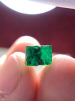 4.30 ct Swat Emerald Crystal — A Petite Treasure of Natural Elegance - Image 7