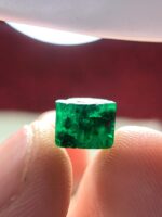 4.30 ct Swat Emerald Crystal — A Petite Treasure of Natural Elegance - Image 10