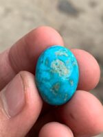 Exquisite Afghan Turquoise: A 25.32 ct Cabochon Gem - Image 4