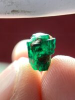 2.17 ct Swat Emerald Crystal — Small, Natural, and Radiant - Image 7