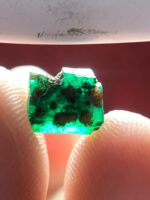 2.17 ct Swat Emerald Crystal — Small, Natural, and Radiant - Image 8