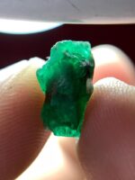 Featured Stone: 3.91 ct Swat Emerald Crystal — Elegant and Well-Proportioned - Image 3