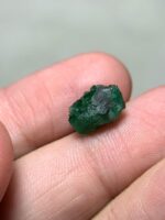 Featured Stone: 3.91 ct Swat Emerald Crystal — Elegant and Well-Proportioned - Image 4