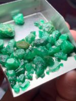 62.55ct Swat Emerald Rough Lot – Striking Green Crystals (10x10x8 mm) for Cutting or Collection - Image 9