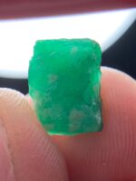 The Majestic 6.50ct Swat Emerald: A Jewel of Unmatched Beauty and History - Image 4